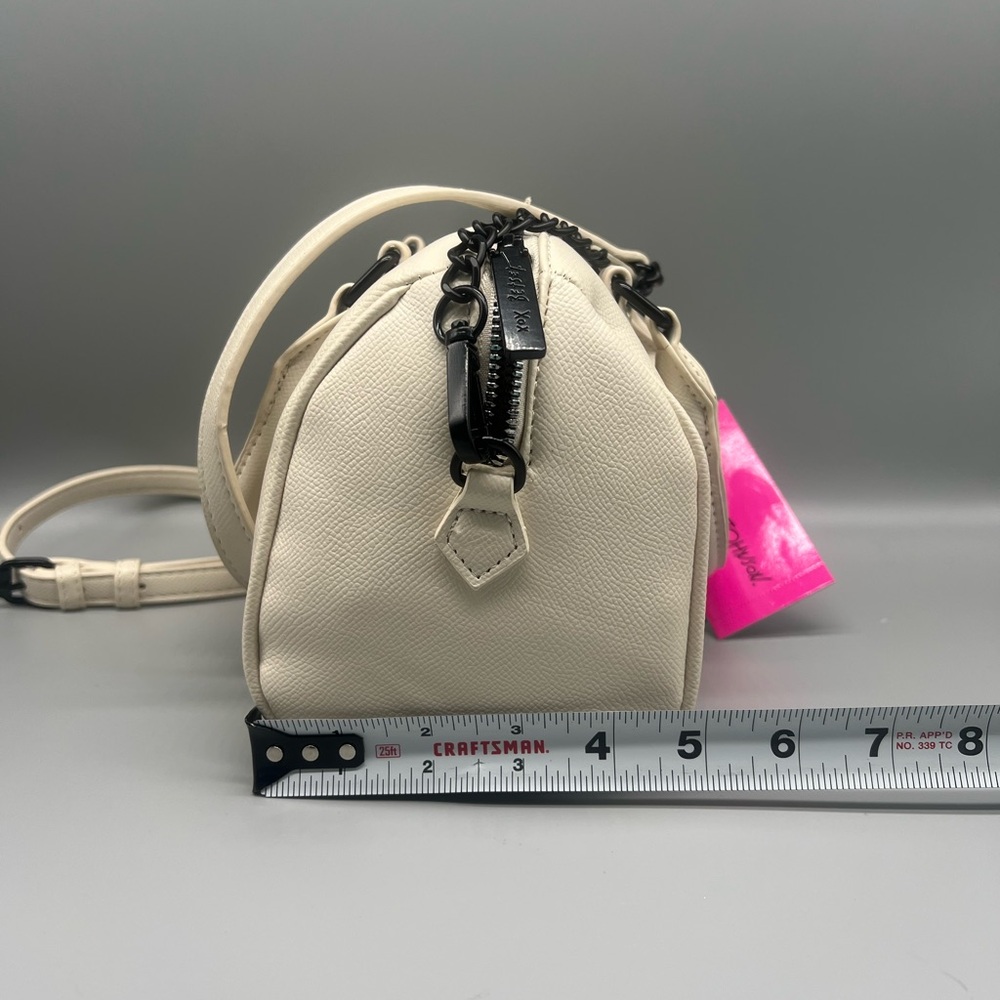 Betsey Johnson XOJEAN crossbody purse - Picture 6 of 11